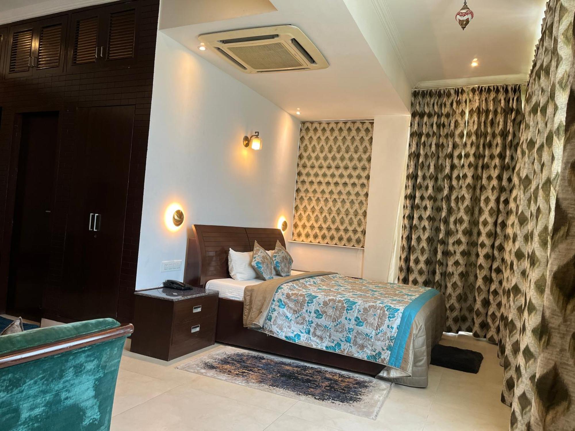 Treehouse Narmade A Riverfront Resort & Spa Narmadapuram Hoshangabad Екстериор снимка