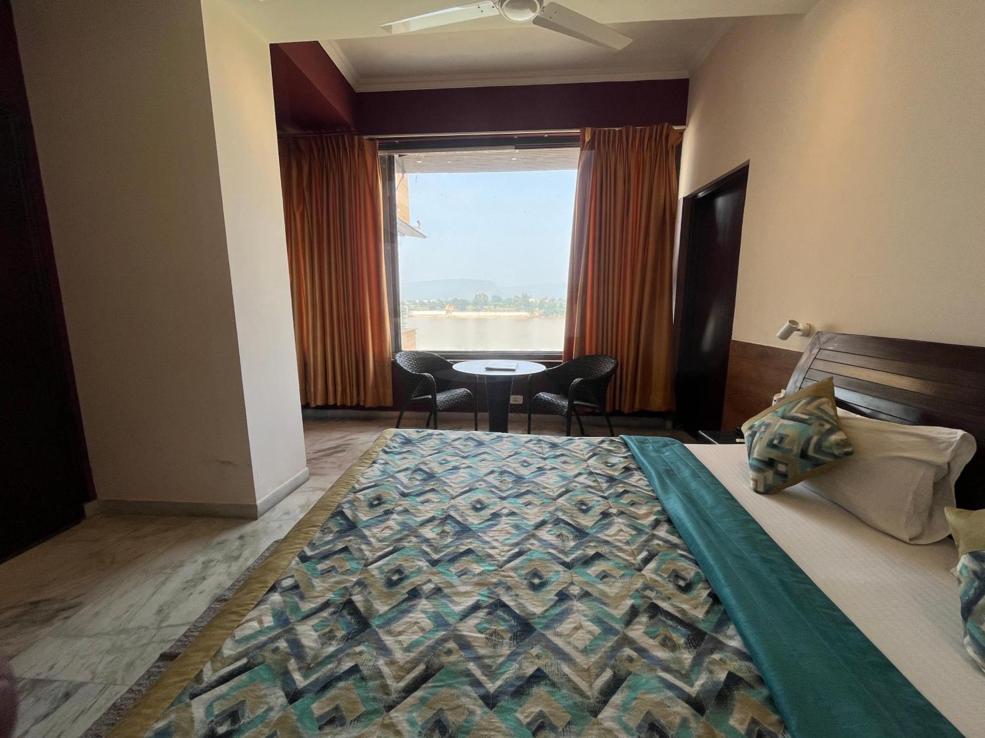 Treehouse Narmade A Riverfront Resort & Spa Narmadapuram Hoshangabad Екстериор снимка