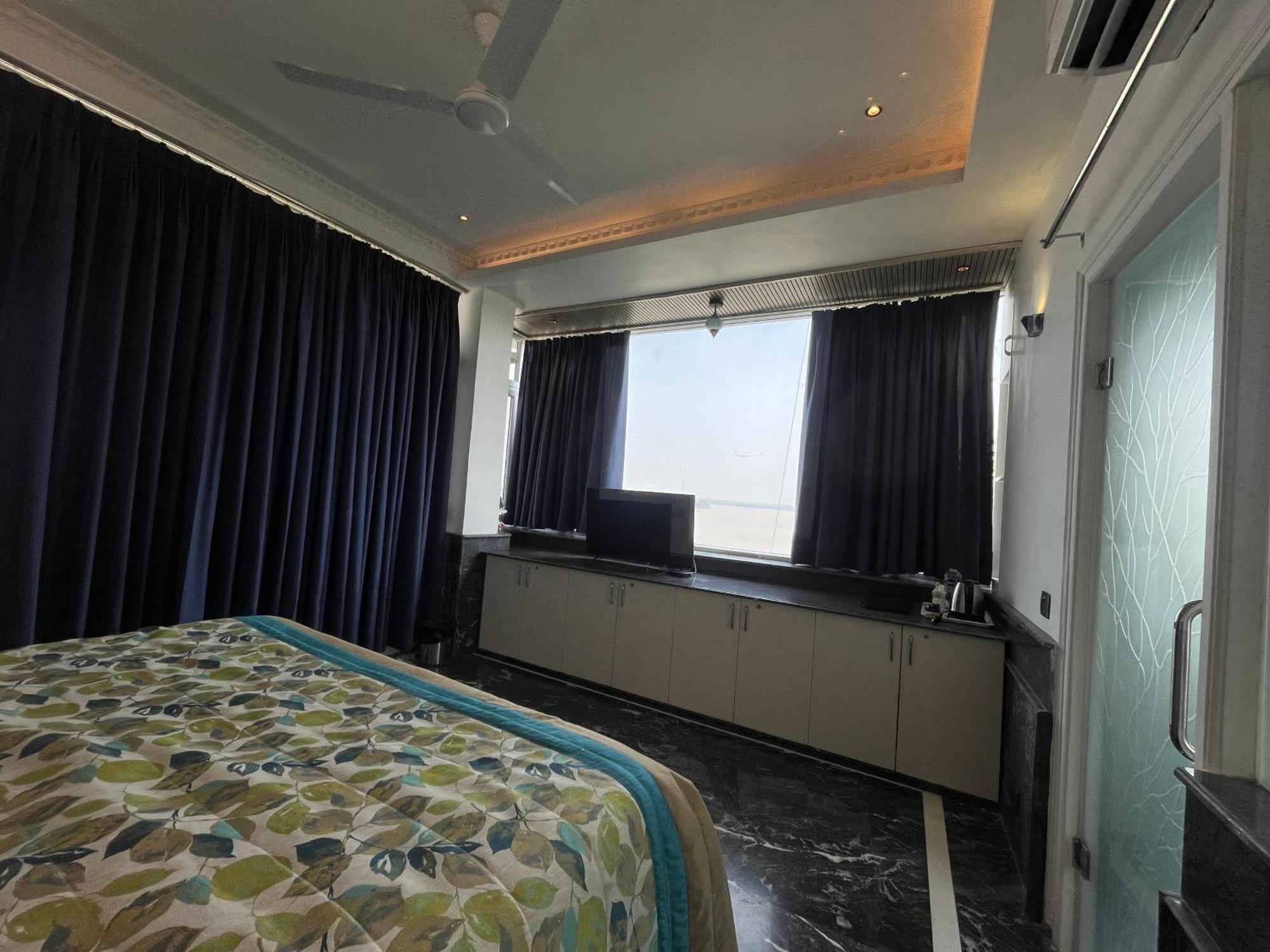 Treehouse Narmade A Riverfront Resort & Spa Narmadapuram Hoshangabad Екстериор снимка